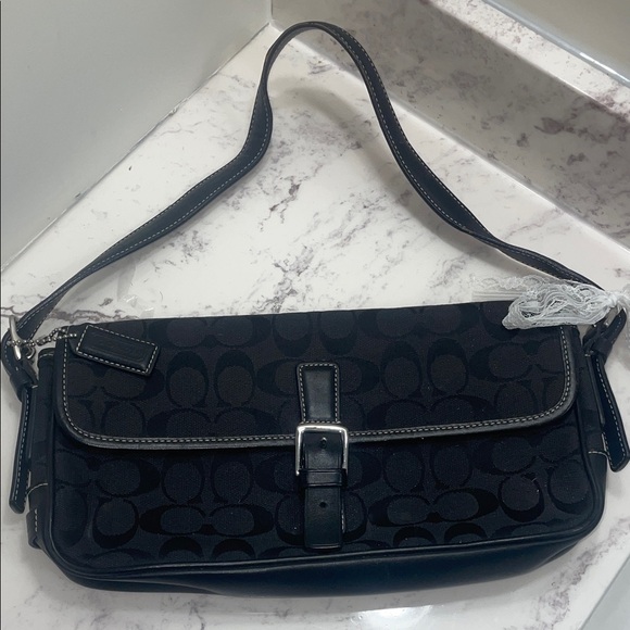 Coach Black signature C patterned Women's Shoulder Bag - Picture 1 of 5